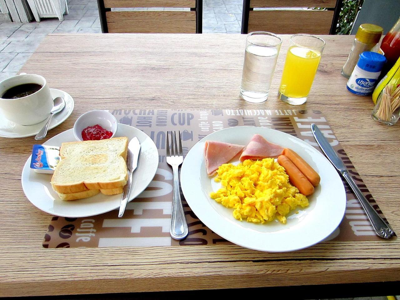Siri Hotel Chiang Mai Dış mekan fotoğraf